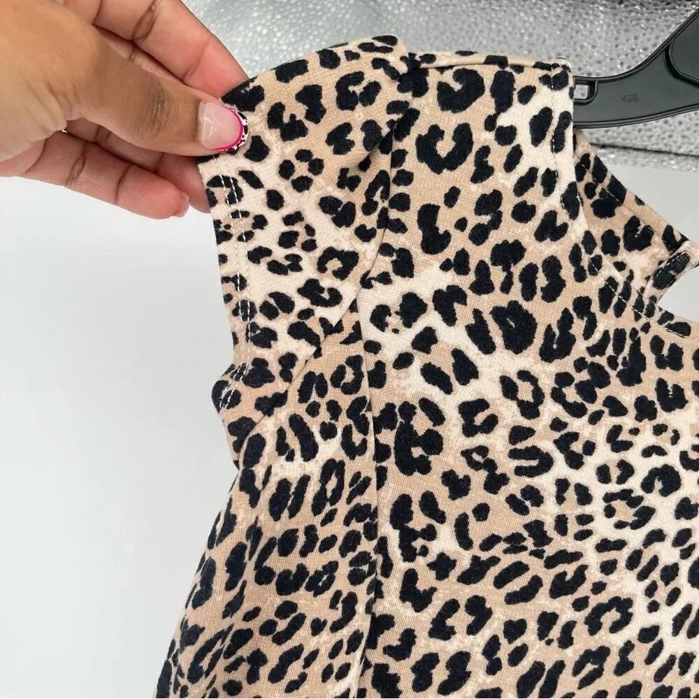 Gymboree sleeve keyhole photographs